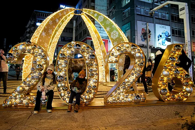 turkiye-2026-yilina-coskuyla-giriyor-meydanlar-adeta-dolup-tasti-1767211203096.jpeg (800×534)