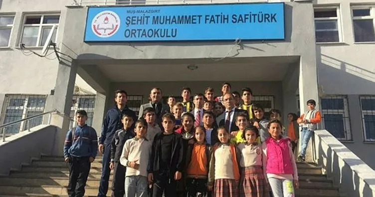 Şehit Kaymakam Safitürk’ün adı Malazgirt’te bir okula verildi
