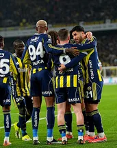 Fenerbahçe’de 6 futbolcu kart sınırında!