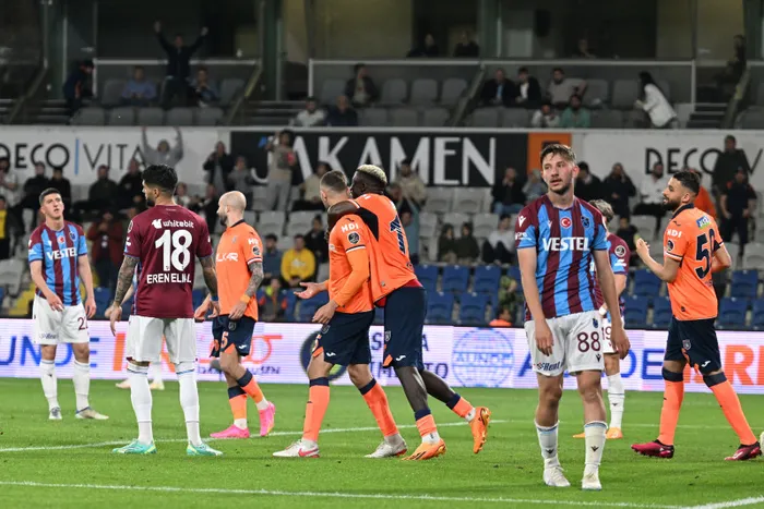 son-dakika-haberi-trabzonspor-ligi-maglup-bitirdi-firtina-basaksehir-engeline-takildi-1686077016228.jpg