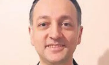 Profesör doktorun burnunu kırdı