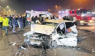 Otomobil ile yolcu otobüsü çarpıştı: 1 ölü, 3 yaralı #aksaray