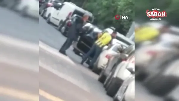 Kadıköy'de değnekçilik yapanları polis böyle yakaladı! | Video