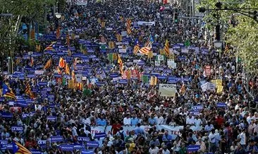 Barselona’da teröre karşı Korkmuyorum gösterisi