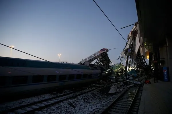 Ankara'da tren kazası! Ankara Valiliği'nden son dakika açıklaması: Ölü sayısı...
