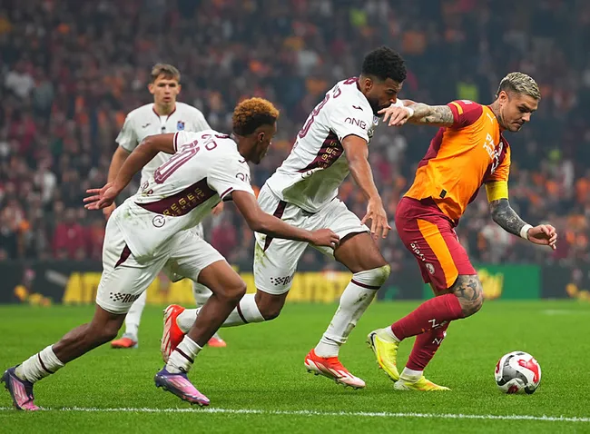 galatasaray-ile-trabzonspor-142-randevuda-1767513773675.jpg
