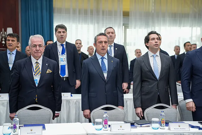fenerbahce-kulubu-yuksek-divan-kurulu-toplantisi-basladi-1745658895421.jpg