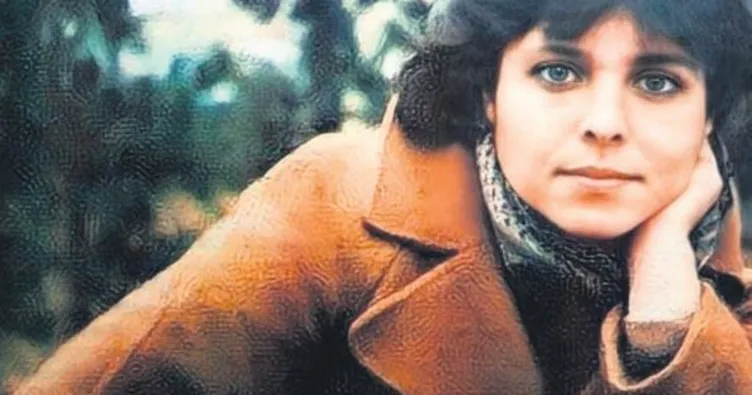 Hazanda düşen ekim yaprakları