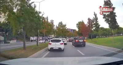 Yolun karşısına geçmeye çalışırken aracın çarptığı adam böyle savruldu | Video