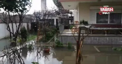 Manisa’da sağanak yağış: Bazı evleri su bastı | Video