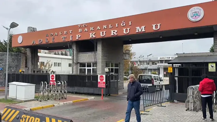 Banyo sırası kavgası kanlı bitti… Amatör futbolcu hayatını kaybetti: Cenaze işlemlerine İbrahim Yattara yardım etti!
