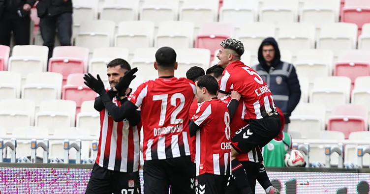 Sivasspor evinde Bandırmaspor’a geçit vermedi