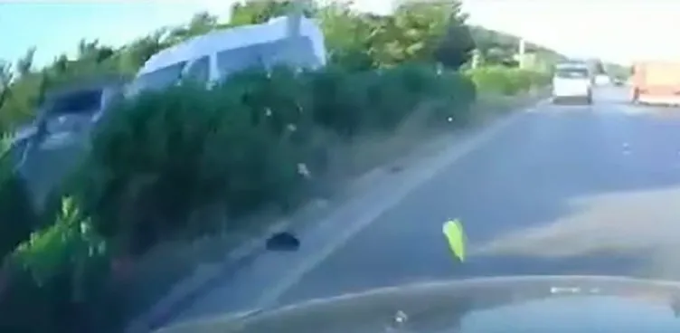 İzmir’de bayram dönüşü feci kaza: 5 ölü, 20 yaralı! Korkunç kazanın görüntüleri ortaya çıktı
