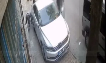Azılı hırsızları bu görüntüler yakalattı! Altına saklandığı otomobilin sahibi gelince... #istanbul Azılı hırsızları bu görüntüler yakalattı! Altına saklandığı otomobilin sahibi gelince... #istanbul