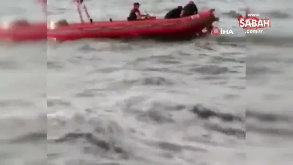 Karadeniz'de akıntıya kapılan gençlerin ölüm kalım savaşı kamerada
