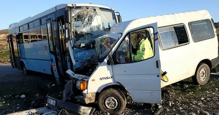 Kalp krizi geçirdi, otobüse çarptı: 1 ölü, 3 yaralı