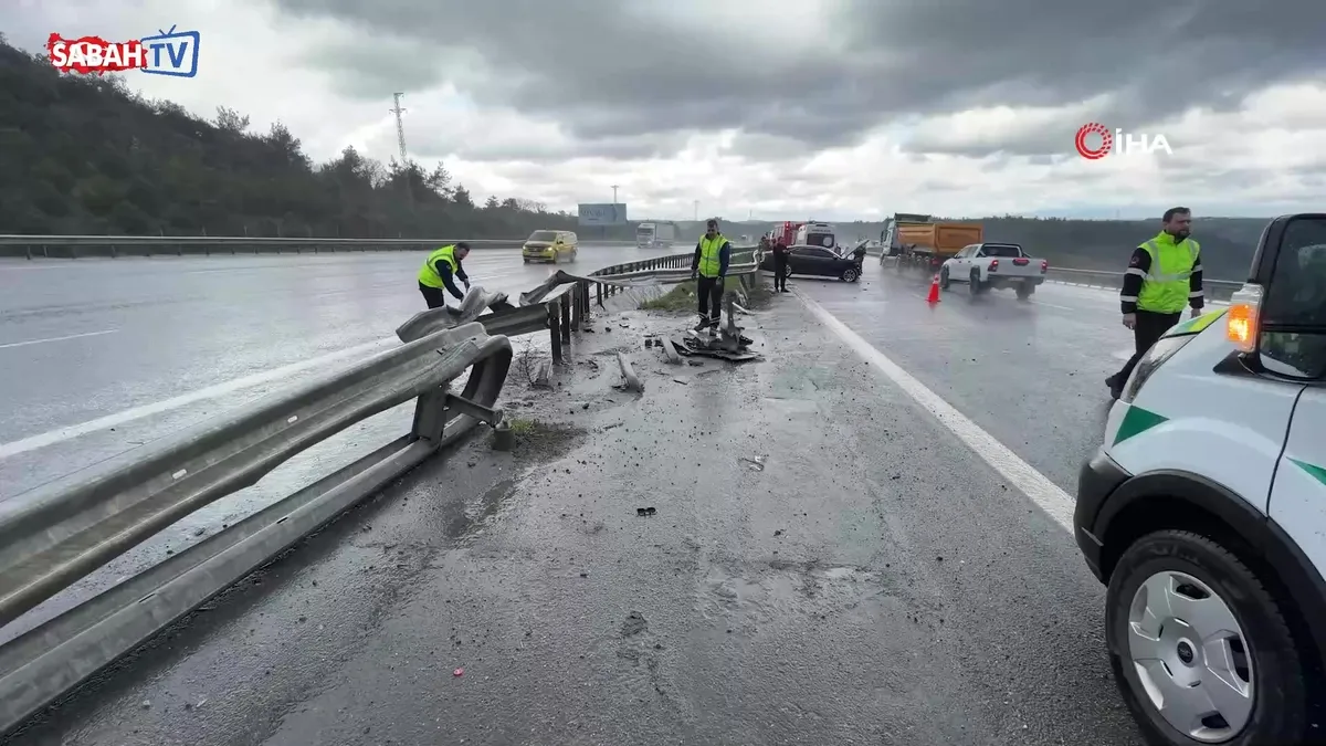 Kuzey Marmara Otoyolu’nda zincirleme kaza: 3 araç çarpıştı! | Video videosunu izle Kuzey Marmara Otoyolu’nda zincirleme kaza: 3 araç çarpıştı! | Video videosunu izle