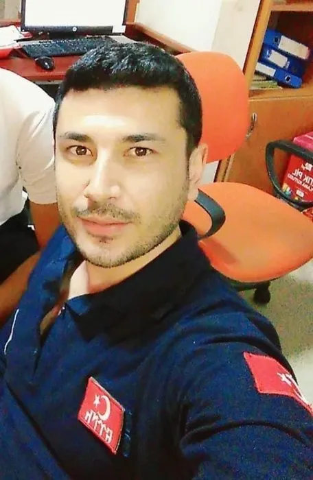 Sağlık çalışanlarına kabusu yaşattı: Alkollü şahıs hemşireyi odaya kilitledi sonra da…