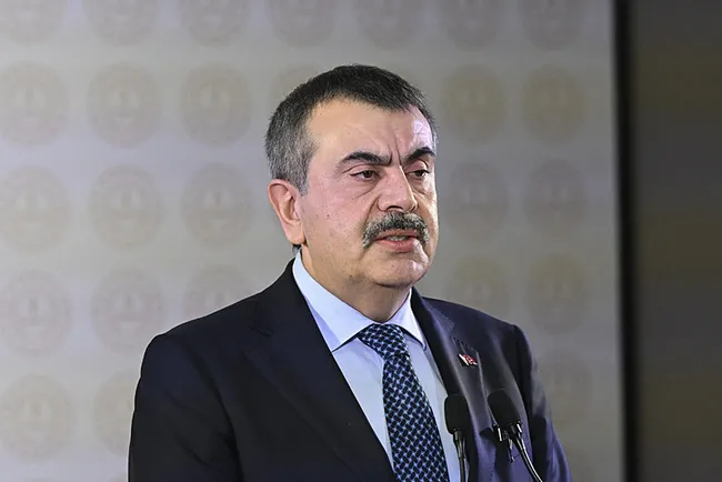 milli-egitim-bakani-yusuf-tekin-okullarda-alinan-yeni-tedbirleri-acikladi-okullardaki-guvenli-iklim-guclenecek-1777026364857.jpeg Milli Eğitim Bakanı Yusuf Tekin okullarda alınan yeni tedbirleri açıkladı: Okullardaki güvenli iklim güçlenecek