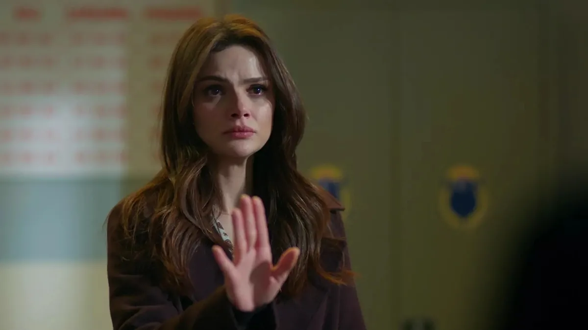 UZAK ŞEHİR 56. BÖLÜM İZLE: Kanal D ile Uzak Şehir yeni bölüm izleme ekranı