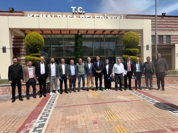 cumhur-ittifaki-kemalpasadan-belediye-baskani-turkmene-tepki-ak-parti-grup-baskanvekili-taslak-turkmenin-tavri-1713280359827.jpg