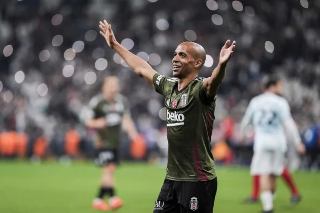 son-dakika-besiktasta-joao-mario-ile-yollar-ayrildi-1788354778967.jpeg