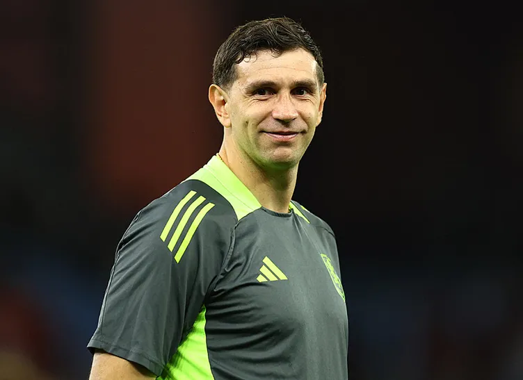 Galatasaray’dan kaleci operasyonu! Muslera’nın veda paylaşımına yorum yaptı…