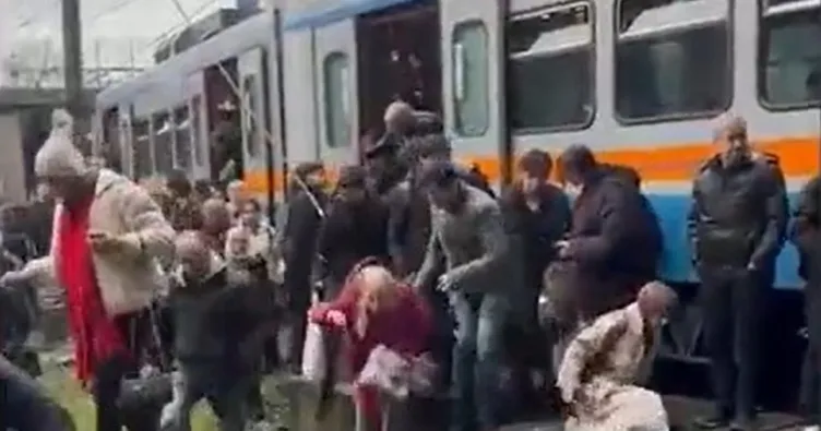 Esenler’de metro raydan çıktı! Yolcular tahliye edildi