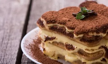 En Kolay ve Damakta İz Bırakan Kedidili Yaş Pasta Tarifi: Nefis kedidili pasta nasıl yapılır?