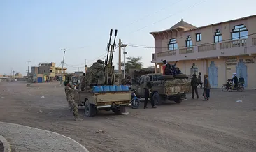 Mali’de silahlı gruplardan kanlı baskın: Savunma Bakanı saldırıda öldü