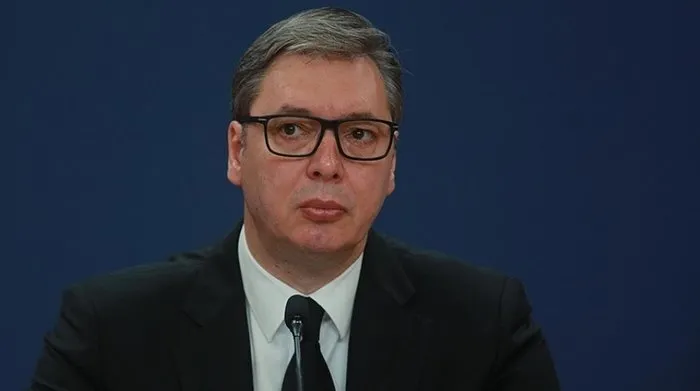 Vucic yanlılarının kaldığı çadıra saldırı: 1 kişi ağır yaralandı