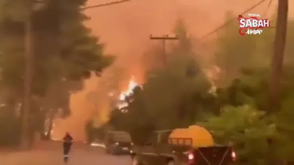 Yunanistan'ın Eğriboz Adası'ndaki yangınlara 17 hava aracı ile müdahale sürüyor | Video
