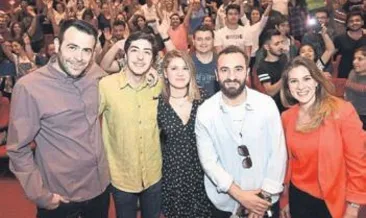 İzmir’de ‘Aykut Enişte’ izdihamı