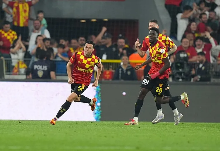 Mustafa Çulcu tartışılan pozisyonu yorumladı! Göztepe - Beşiktaş maçında oyuncular penaltı beklemişti...