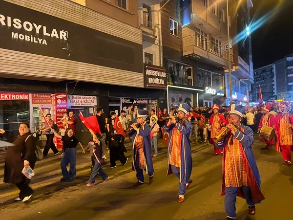 15-temmuz-ruhu-nevsehirde-yeniden-yasatildi-binler-milli-irade-icin-tek-yurek-oldu-1784148040657.jpg