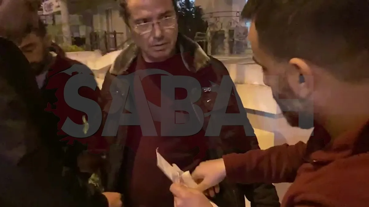 SON DAKİKA: CHP’li Marmaris Belediyesi’ne operasyon! 4 bin dolar rüşvet alırken suçüstü yakalandı | Video videosunu izle SON DAKİKA: CHP’li Marmaris Belediyesi’ne operasyon! 4 bin dolar rüşvet alırken suçüstü yakalandı | Video videosunu izle