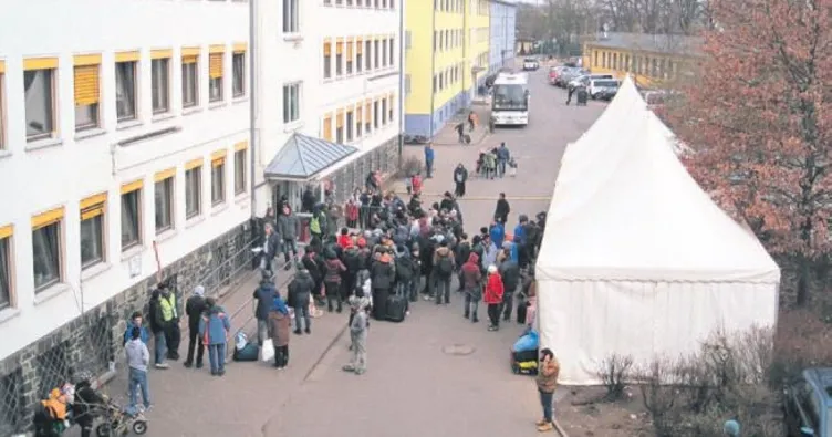 Almanya FETÖ’cü hainlere yine kucak açtı