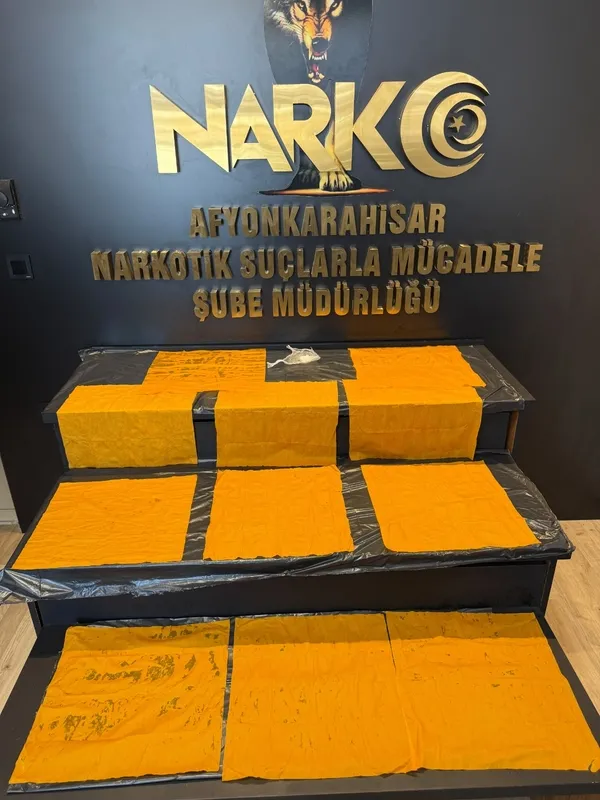 afyonda-otomobilden-17-bin-600-kullanimlik-zehir-cikti-1791877011760.jpg