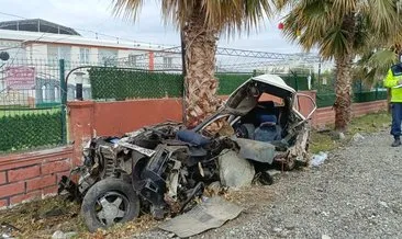 Hatay'da feci kaza: Araç hurdaya döndü! #hatay