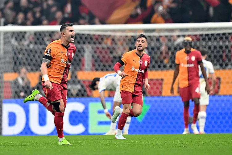 Son dakika haberi: Galatasaray tribünlerinden Muslera’ya olay tepki! Yaptığı hareket gündem oldu...