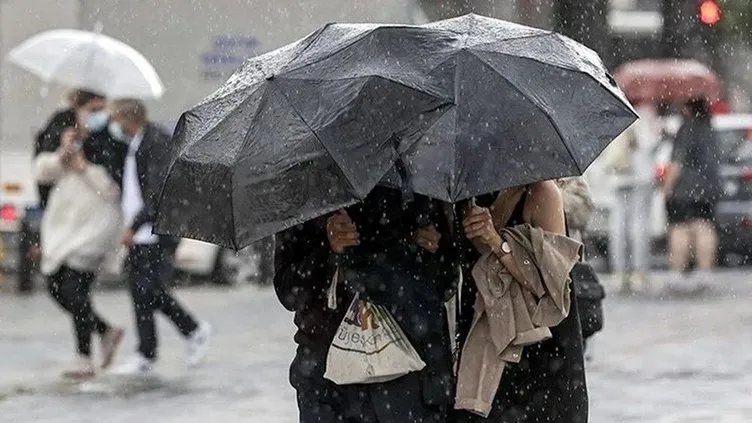 Bugün İstanbul’da hava nasıl olacak, yağmur yağacak mı?  Meteoroloji uyardı! 38 Saat sürecek İstanbul 15 Aralık Cuma hava durumu...