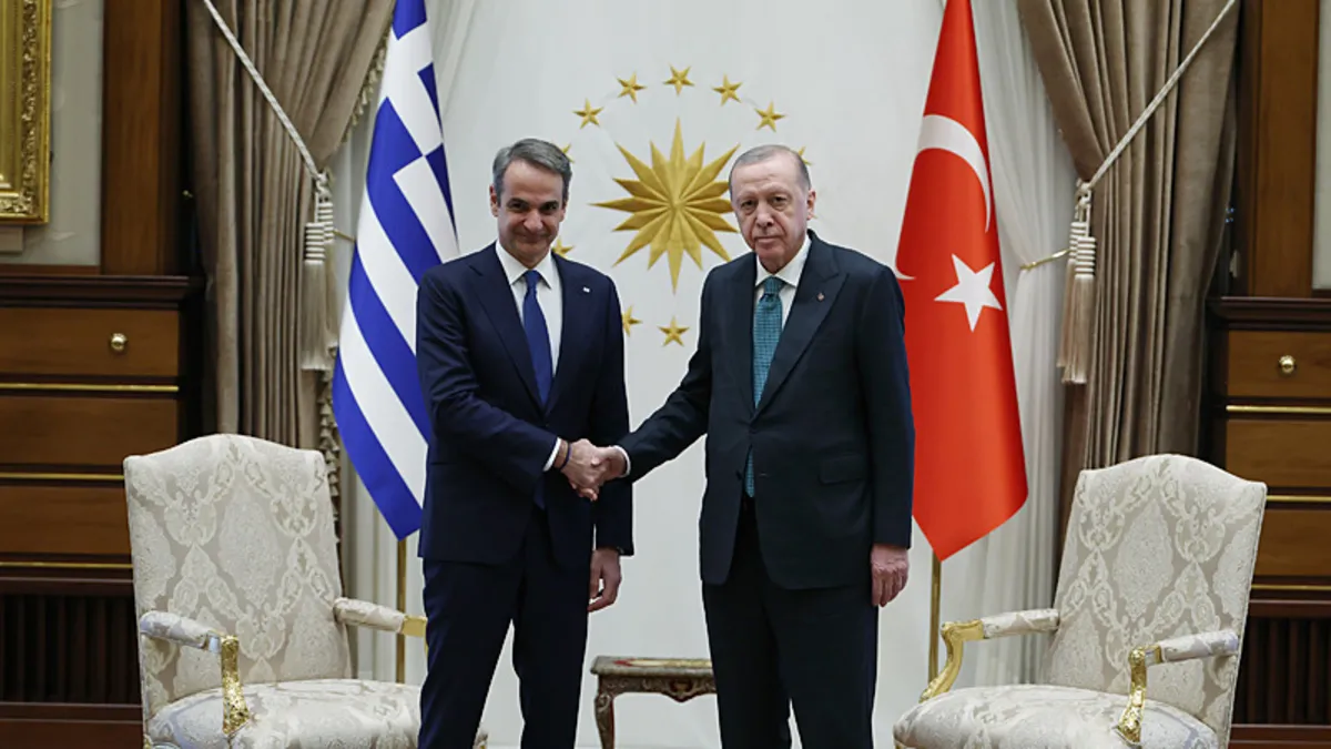 Başkan Erdoğan, Yunanistan Başbakanı Miçotakis ile görüştü Başkan Erdoğan, Yunanistan Başbakanı Miçotakis ile görüştü