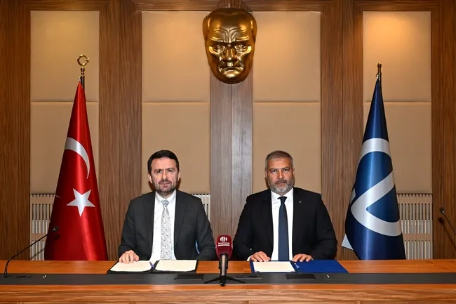 basin-ilan-kurumu-ile-anadolu-universitesi-arasinda-is-birligi-protokolu-1777559560533.jpeg