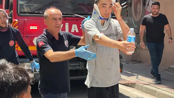 aydinda-korkutan-patlama-bocek-ilaclamasi-yaparken-camasir-makinesi-alev-aldi-yaralilar-var-1785933740427.jpg
