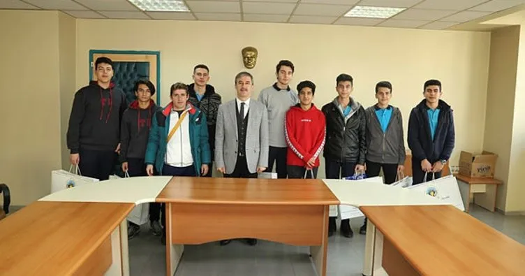 Başkan Şirin’den genç şampiyonlara jest