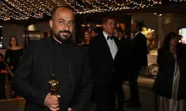 Oscar kazanan yönetmene de saldırdılar!