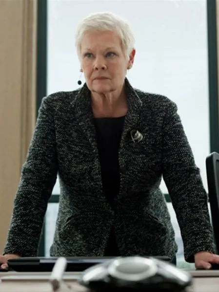 James Bond filmindeki Adanalı teyze