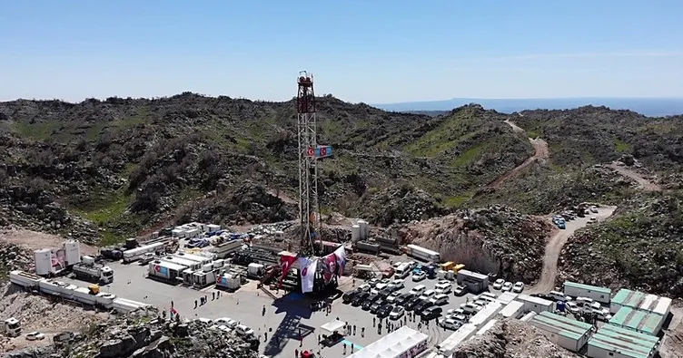 Gençler enerjinin kalbinde