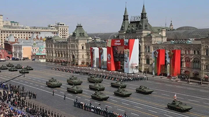 9 Mayıs geldi çattı! Dünyanın gözü Kızıl Meydan’da iken dikkat çeken iddia: Putin mesajını ’Kıyamet’ ile verecek