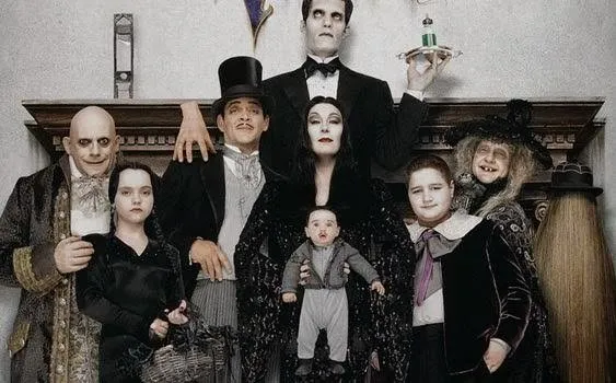 ‘Addams Ailesi’ oyuncularının şimdiki halleri